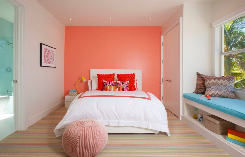 coral-pantone-color-of-2019-interior-design-bedroom-wall